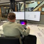 Calculator Marcel werkt aan zijn calculatie