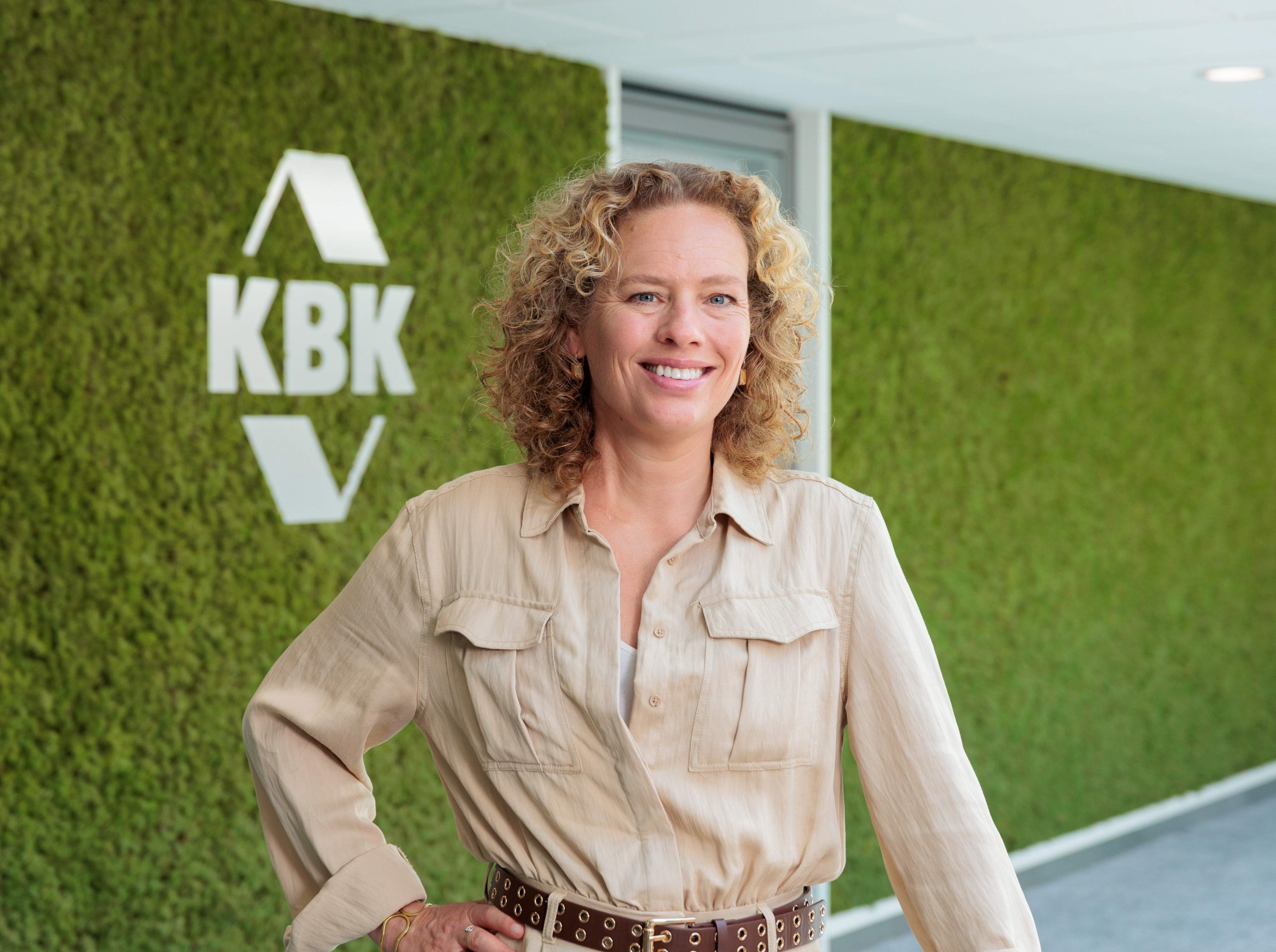 HR directeur kbk naast logo